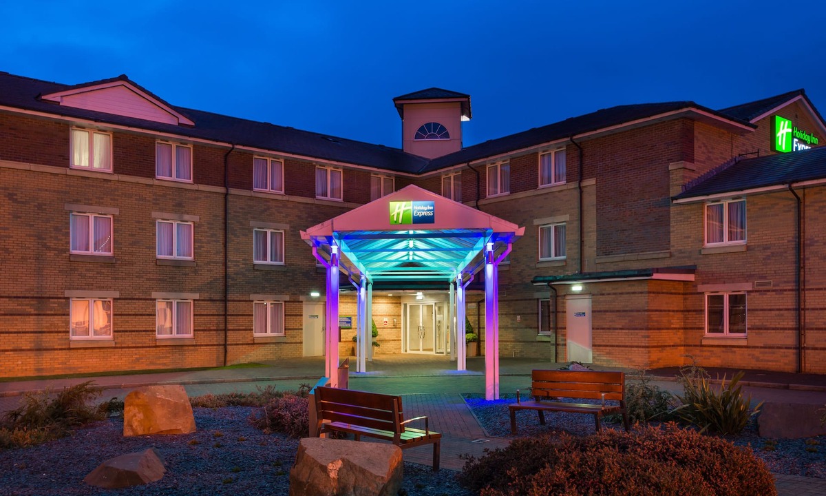 Tillicoultry Hotel | Holiday Inn Express Stirling by IHG