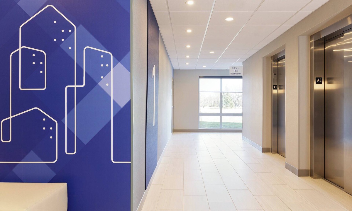 Lexington Hotel | Holiday Inn Express & Suites Lexington South by IHG