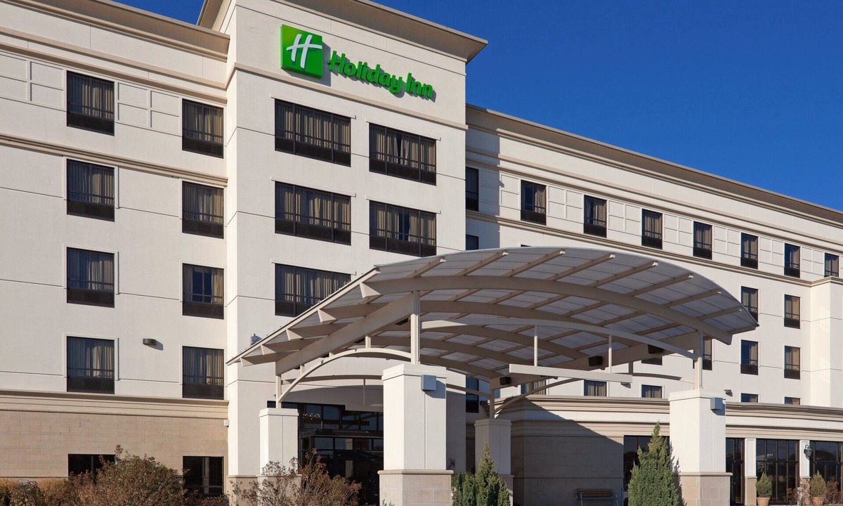 Carbondale Hotel | Holiday Inn Express & Suites Carbondale - University Area by IHG