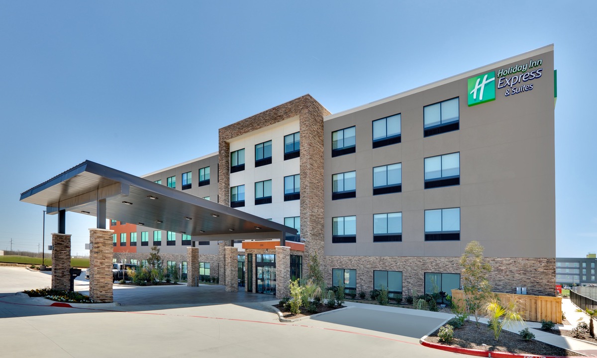 Roanoke Hotel | Holiday Inn Express & Suites Fort Worth North - Northlake , an Ihg Hotel