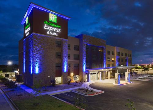 San Marcos Hotel | Holiday Inn Express & Suites - San Marcos South by IHG