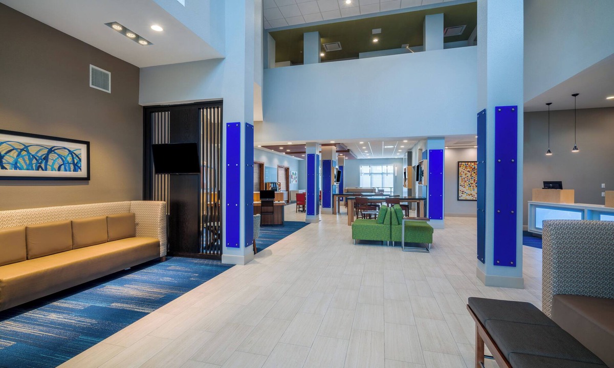 St. Peters Hotel | Holiday Inn Express & Suites St Peters by IHG