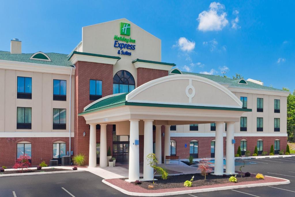 White Haven Hotel | Holiday Inn Express & Suites White Haven - Poconos by IHG
