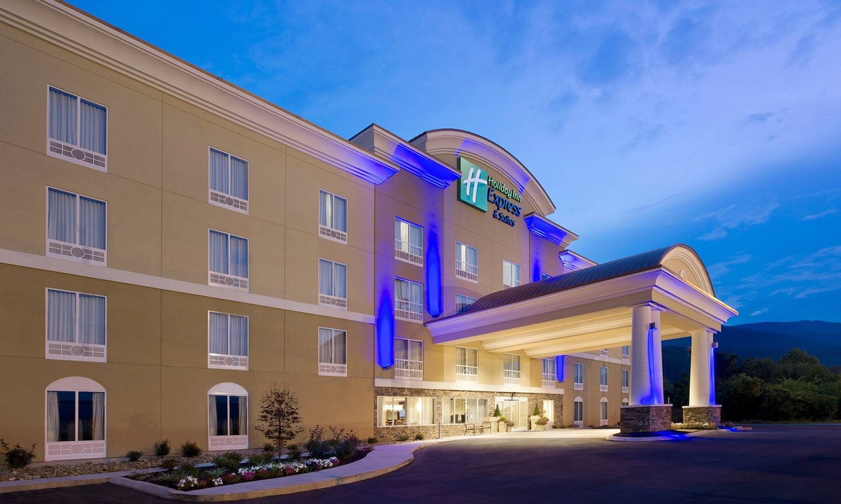 Caryville Hotel | Holiday Inn Express & Suites, Caryville by IHG