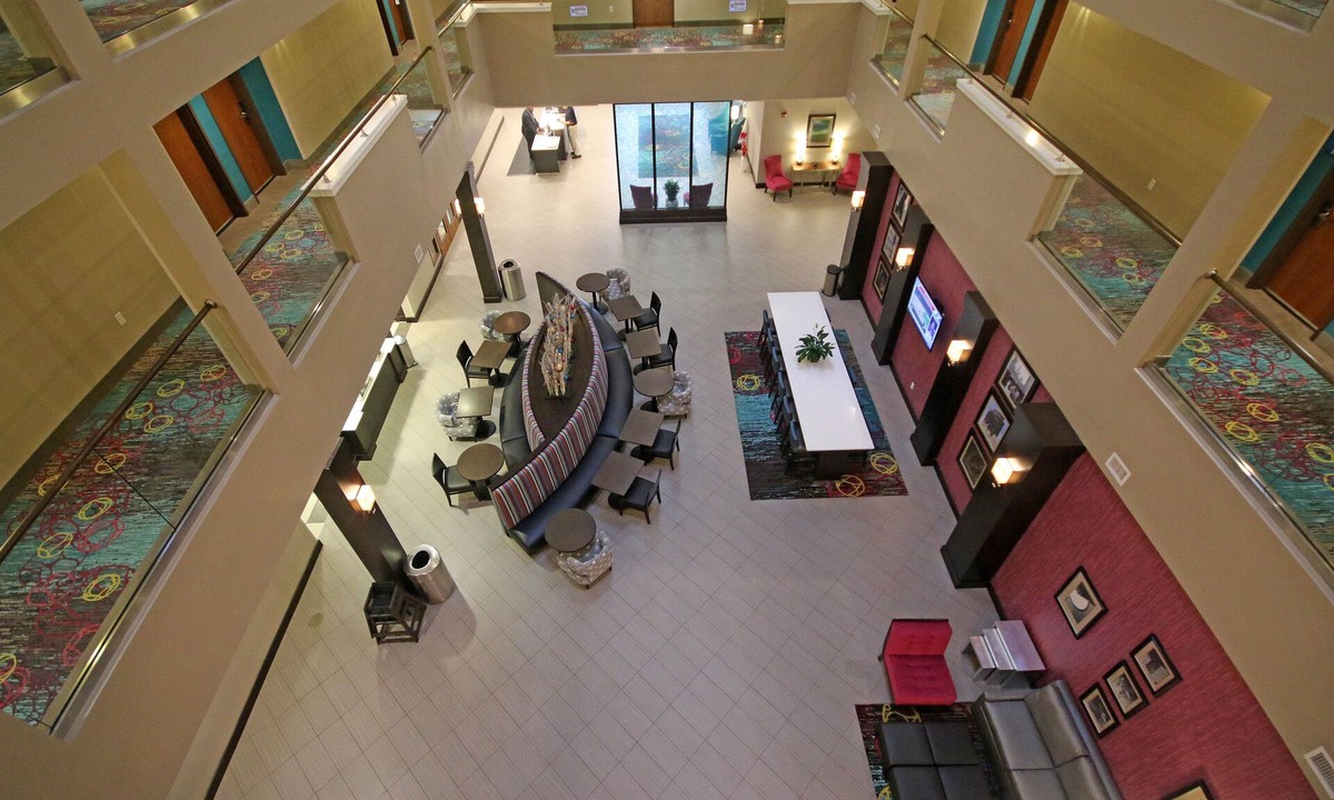 Paw Creek Hotel | Holiday Inn Express & Suites Charlotte North by IHG