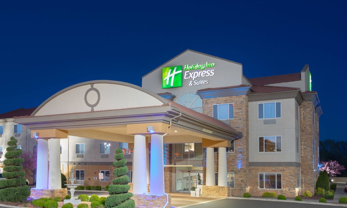 Tucumcari Hotel | Holiday Inn Express & Suites Tucumcari by IHG