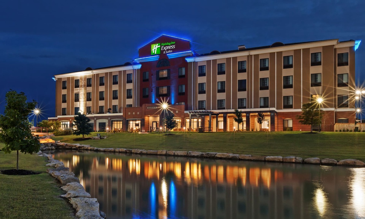 Glenpool Hotel | Holiday Inn Express & Suites Glenpool-Tulsa South by IHG