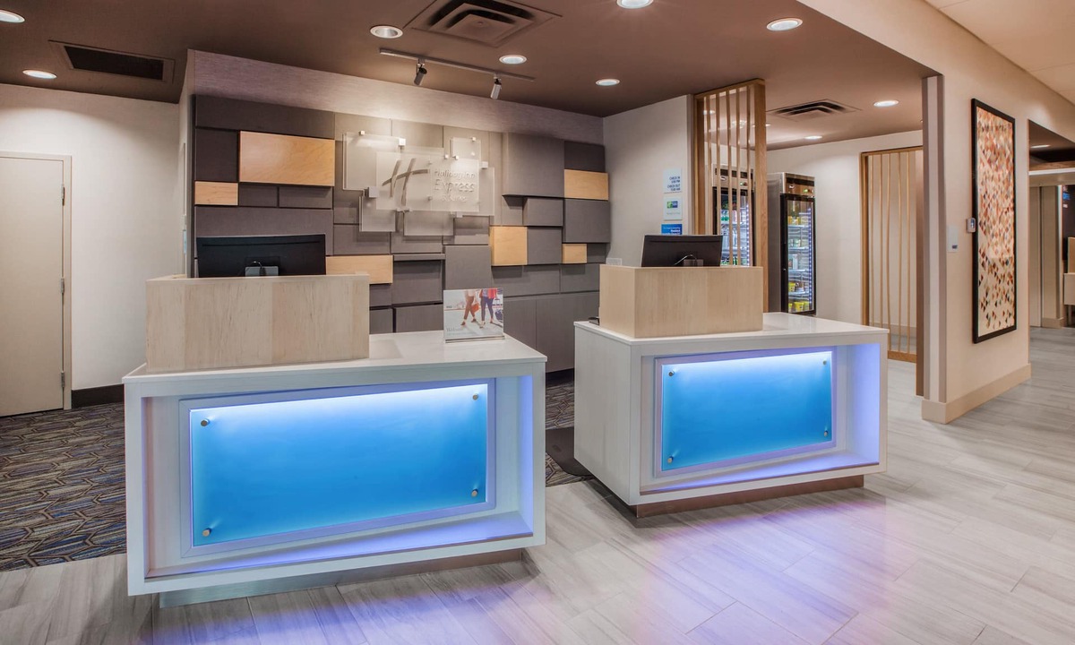 Lindale Hotel | Holiday Inn Express & Suites Lindale – Tyler by IHG