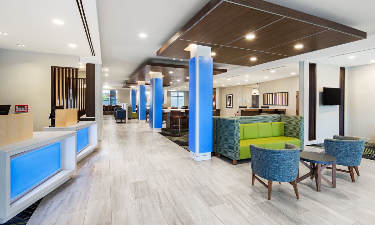 North Overton Hotel | Holiday Inn Express & Suites Lubbock Central - Univ Area, an Ihg Hotel