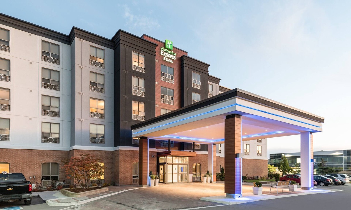 Milton Hotel | Holiday Inn Express & Suites Milton by IHG