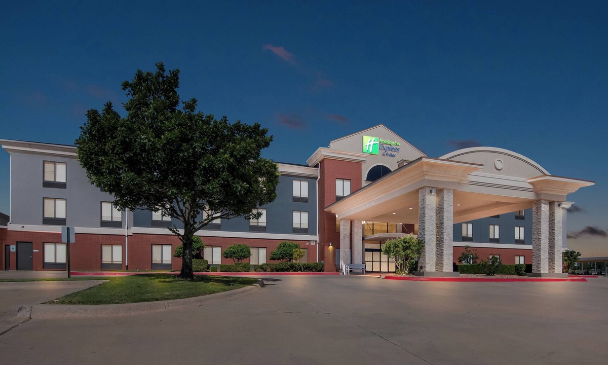 Perry Hotel | Holiday Inn Express & Suites Perry by IHG