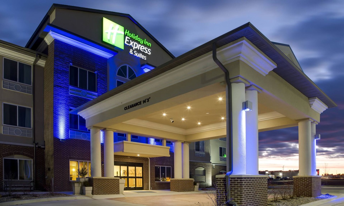 Nevada Hotel | Holiday Inn Express & Suites Nevada by IHG