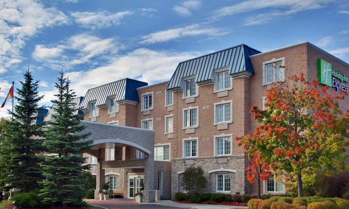 Whitby Hotel | Holiday Inn Express Whitby Oshawa, an Ihg Hotel