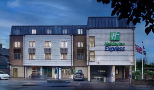Windsor Hotel | Holiday Inn Express Windsor by IHG