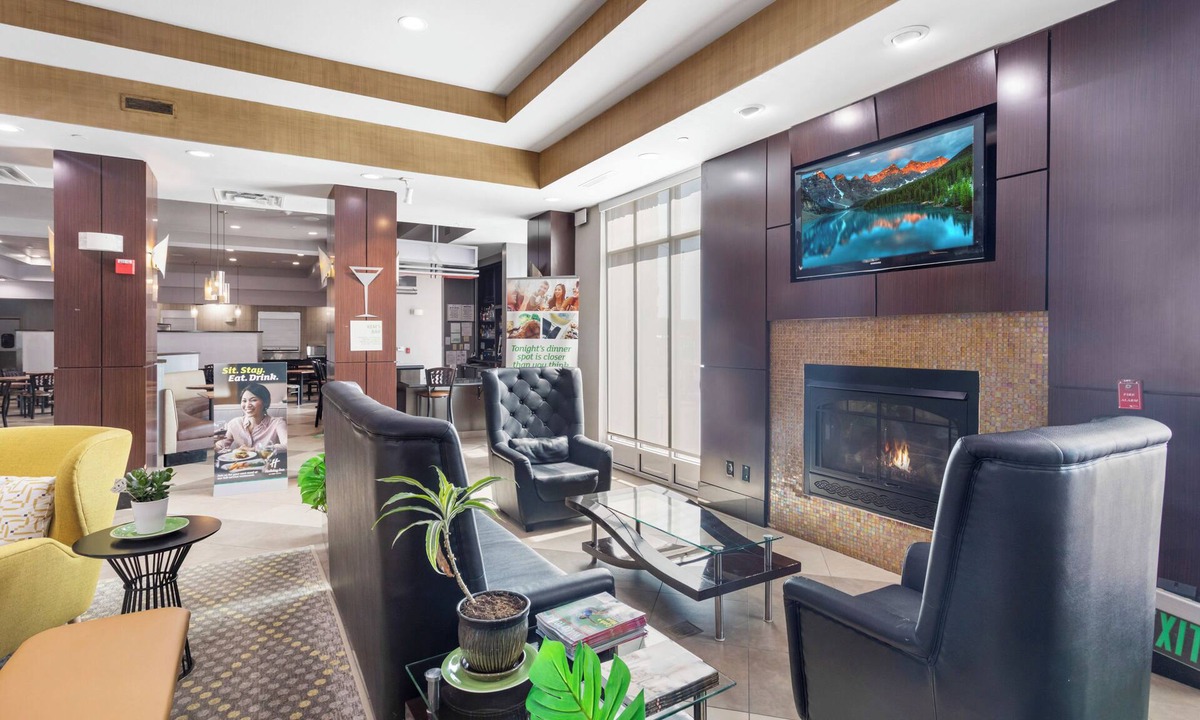 Bellmead Hotel | Holiday Inn Hotel & Suites Waco Northwest by IHG