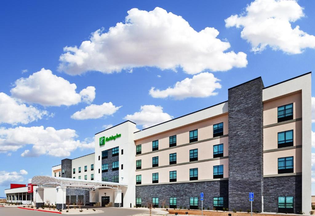 Lubbock Hotel | Holiday Inn Lubbock South by IHG