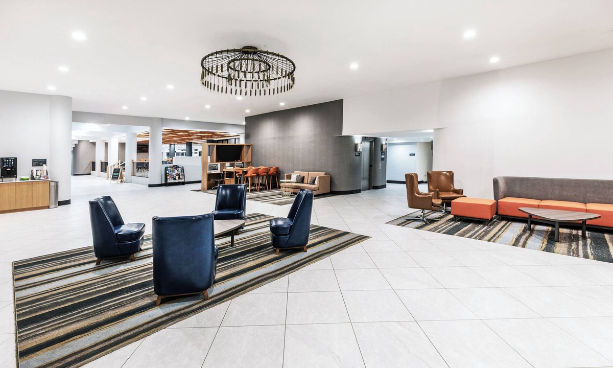 Port Arthur Hotel | Holiday Inn Port Arthur Park Central by IHG