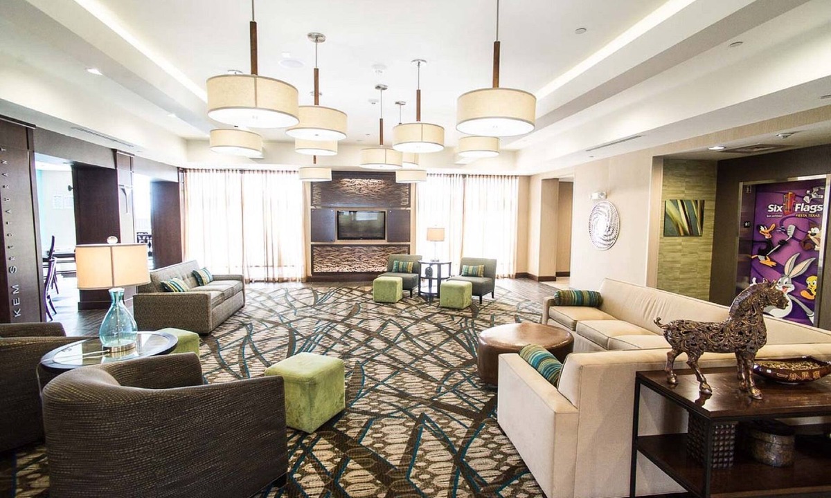 Wetmore Hotel | Holiday Inn & Suites San Antonio Northwest by IHG