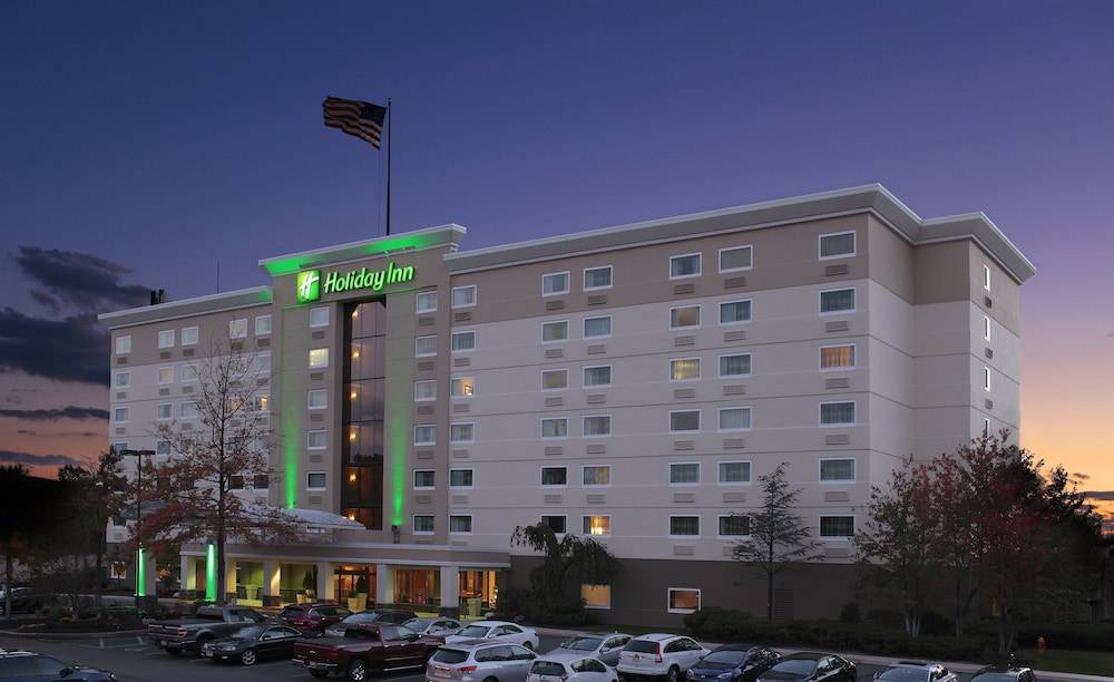 Wilkes-Barre Hotel | Holiday Inn Wilkes Barre - East Mountain, an IHG Hotel