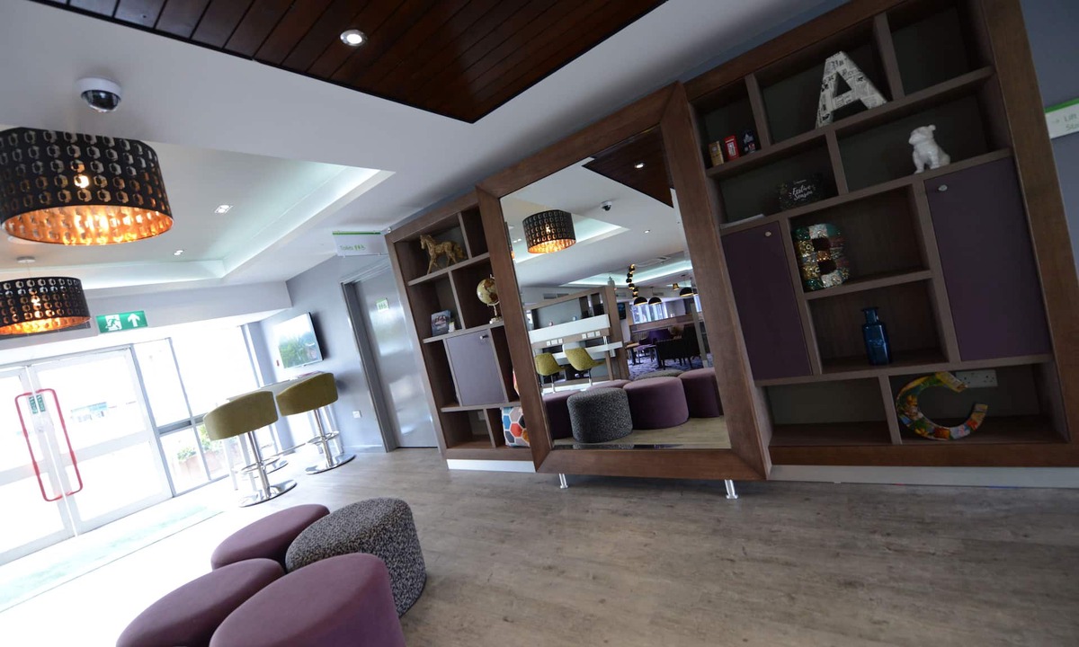 Wolverhampton Hotel | Holiday Inn Wolverhampton - Racecourse by IHG