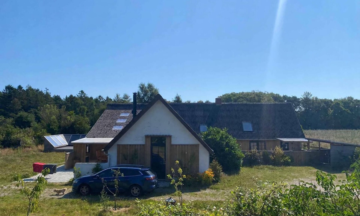 Haslevgarde House | Holiday on magical nature plot for families