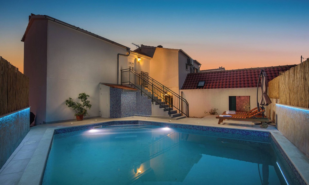 Primosten Burnji House | Holiday Residence Danica