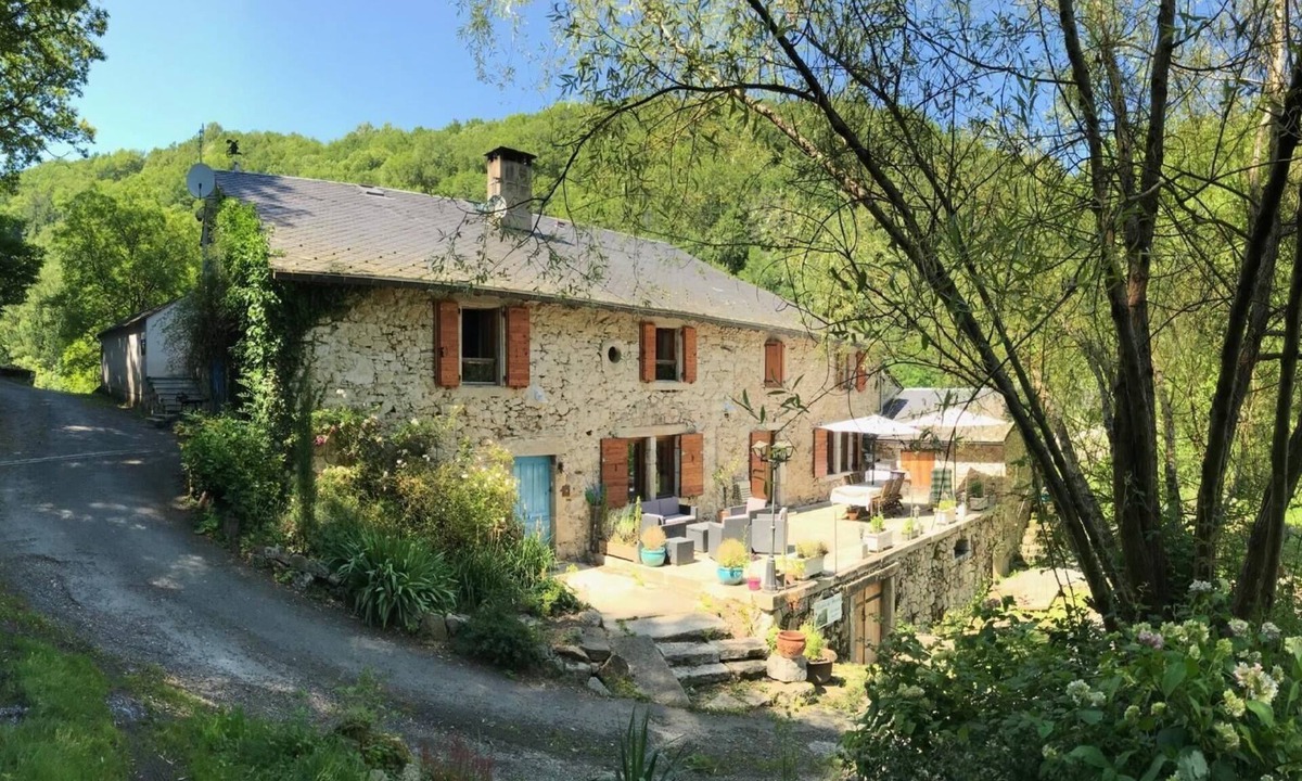 Ferrieres Apartment | Holidays at the Moulin de Record - peace, river, forest