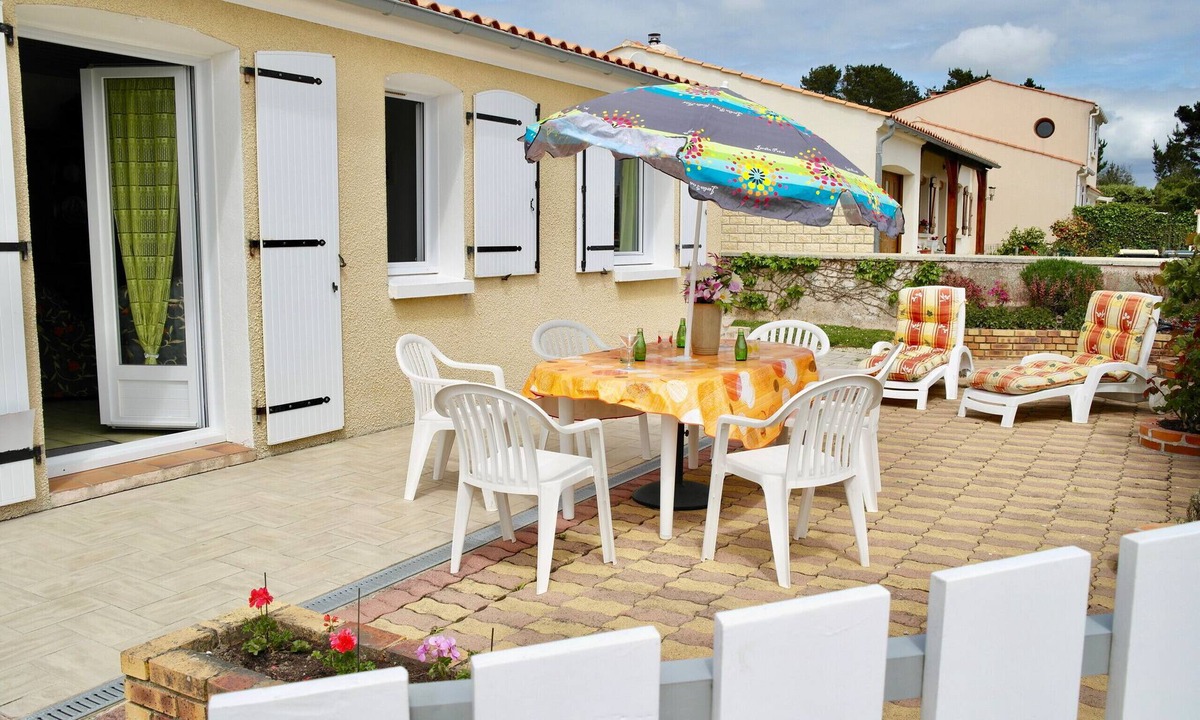 Brem Sur Mer House | Holidays for 4 in Brem-sur-Mer