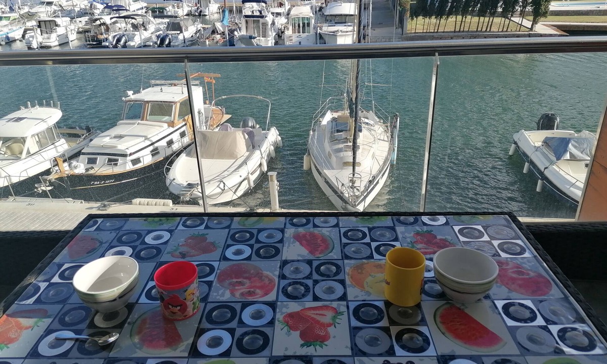 Santa Margarida Apartment | HOLIDAYS TO SANTA MARGARITA, SPACIOUS GARDEN AREA