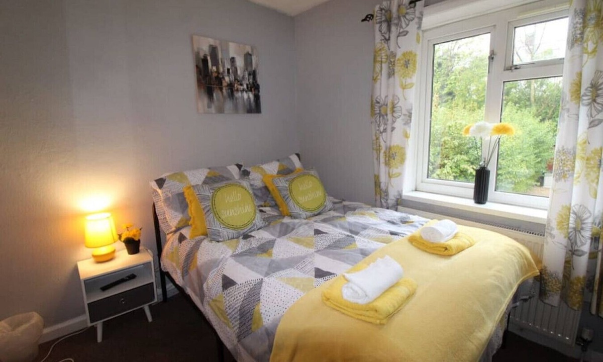 Chesterfield House | Holland House- Chesterfield