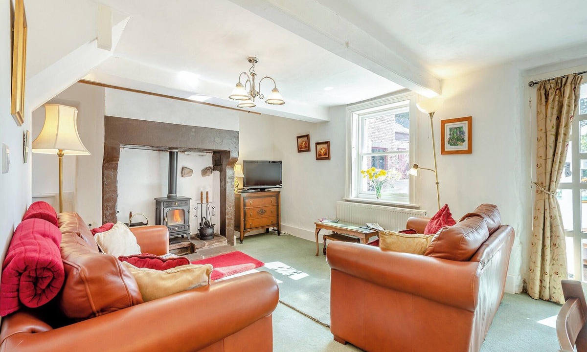 Carlisle Cottage | HOLLOW CREEK COTTAGE - 28012