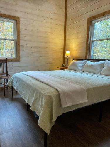 Linden House | Hollowbranch Hideaway