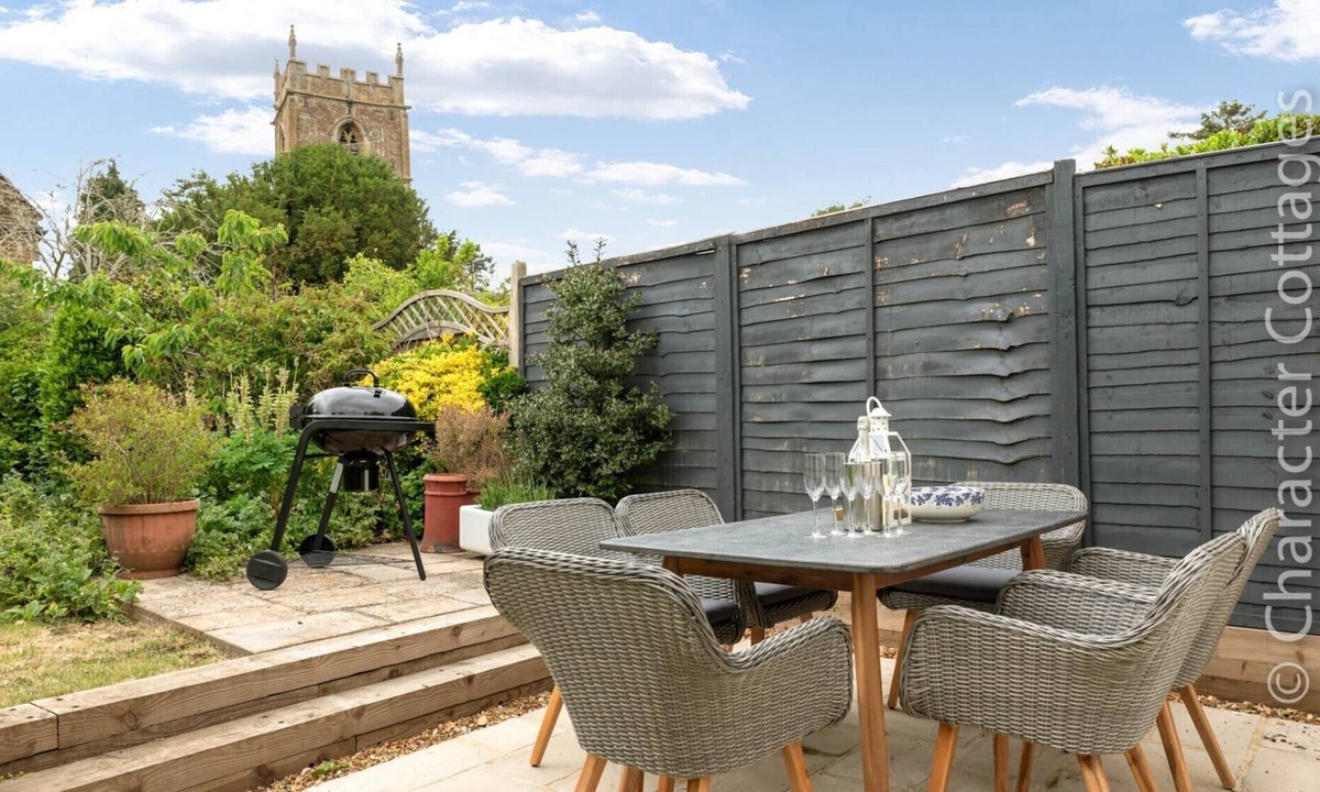 Sibford Gower Cottage | Holly Cottage