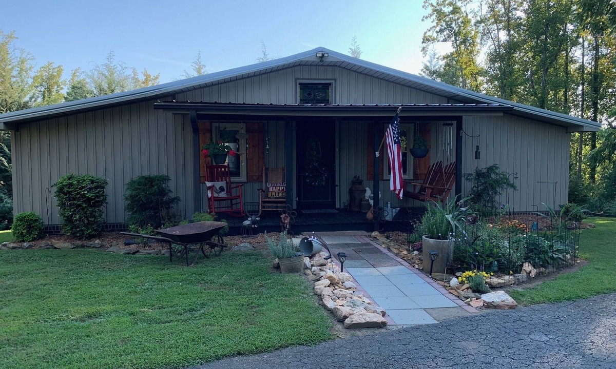 Mount Airy Other | Holly Hill Farm House, Only 6 Miles from Downtown Mount Airy, NC, Sleeps 4
