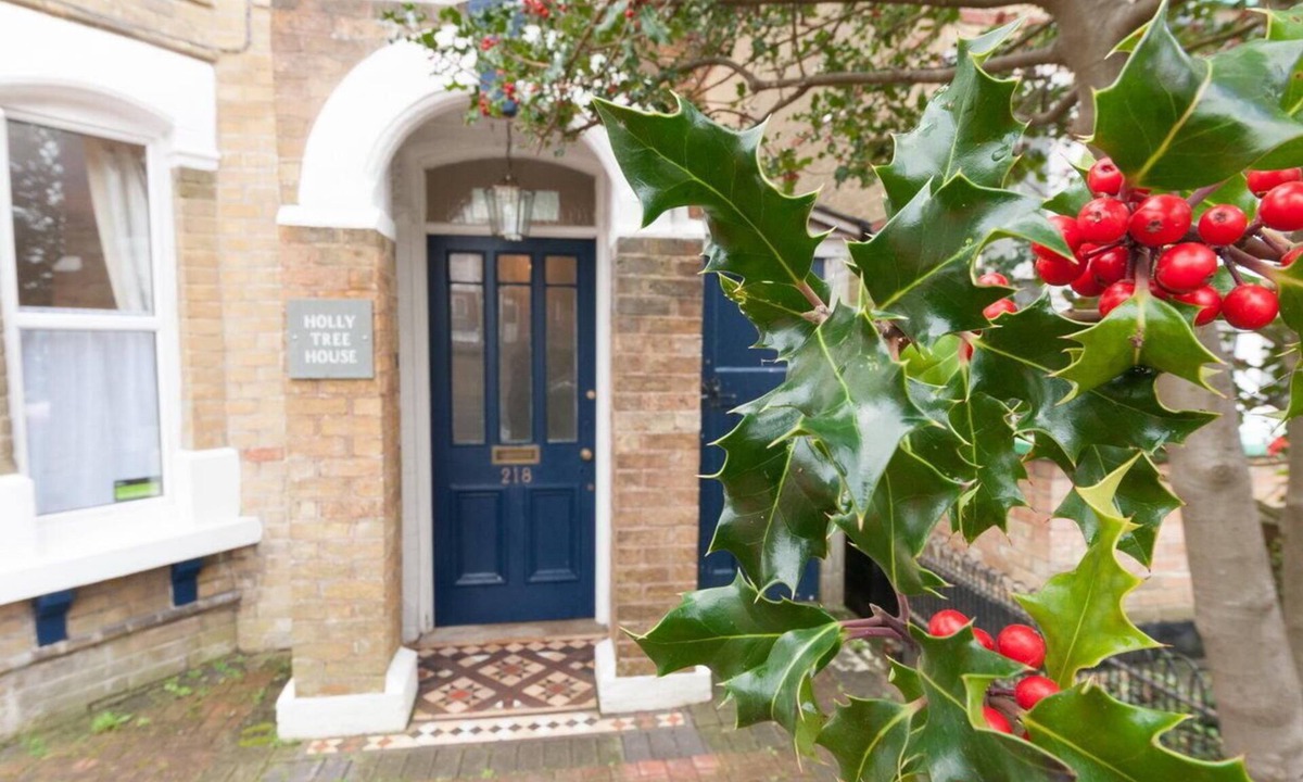 Cowes Bed & Breakfast | Holly Tree House