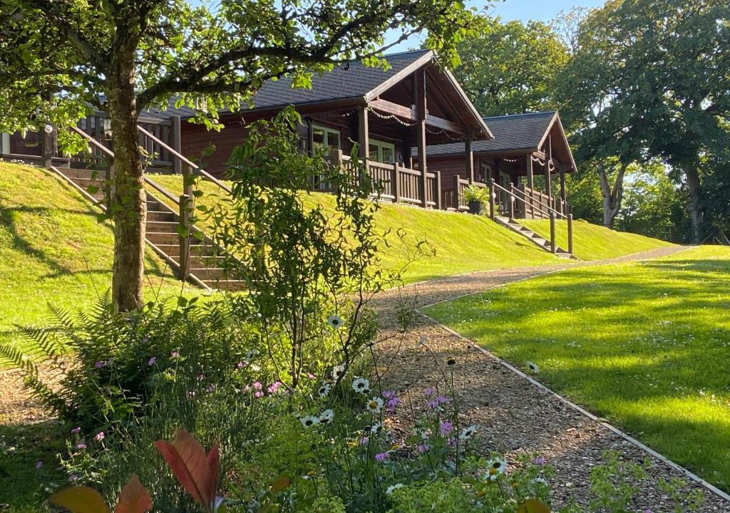 Leigh upon Mendip House | Hollybush Lodges