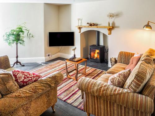 Tavistock House | Hollyhock