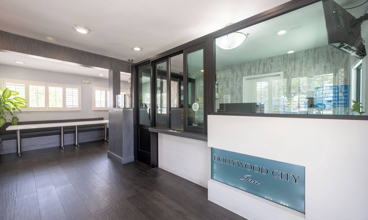 Little Armenia Hotel | Hollywood City Inn