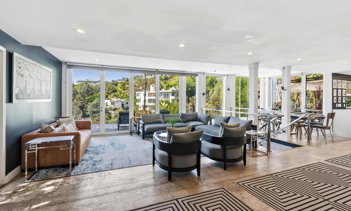 Hollywood Hills West House | Hollywood Hills 4BR | City Views by Colby & Conrad
