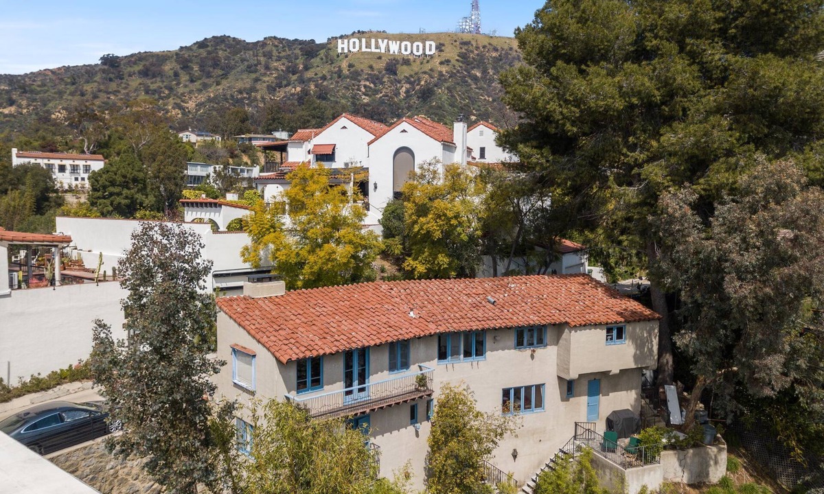Hollywoodland House | Hollywood Spanish-Style Villa with Stunning Views