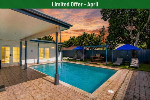 Driftwood House | Hollywood Villa Luxury & Private Pool