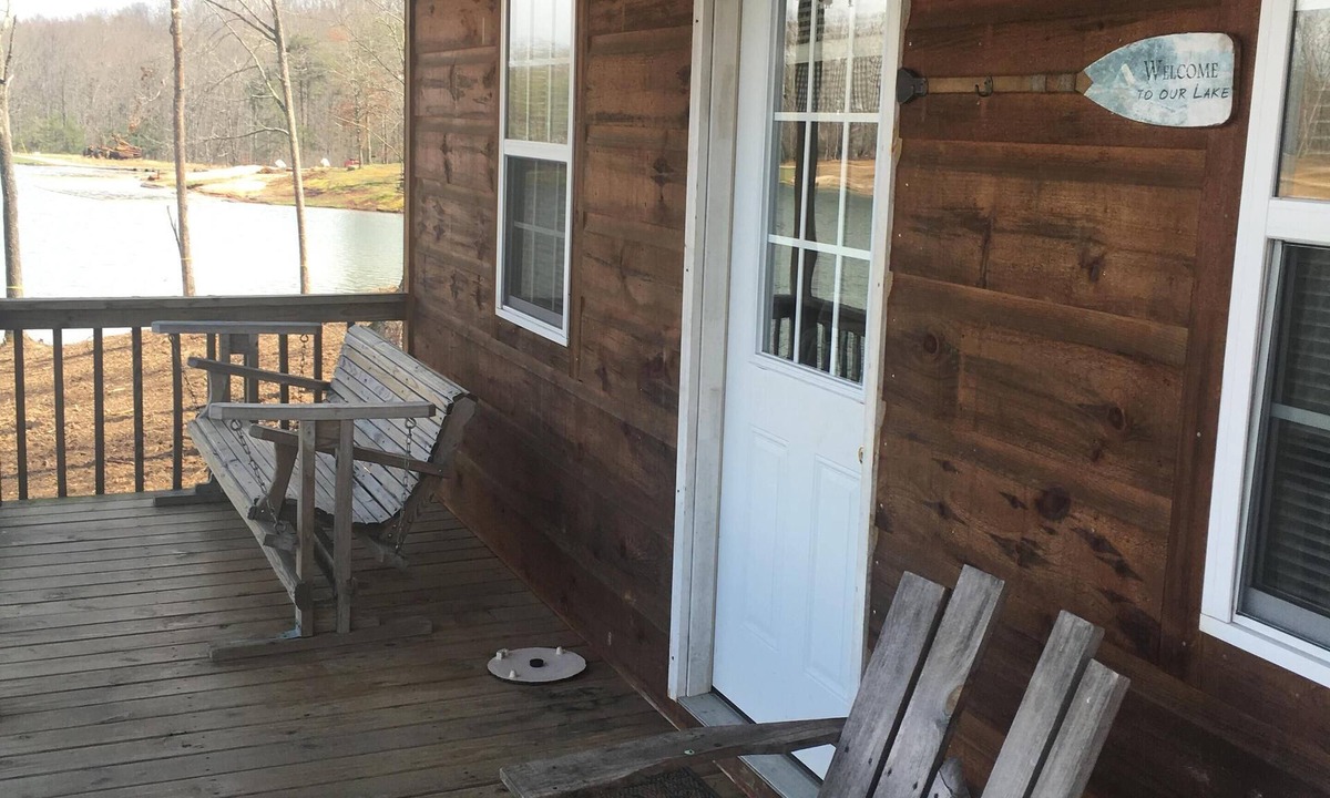 Muddy Pond Cabin | Holpp's Pine Ridge Lake