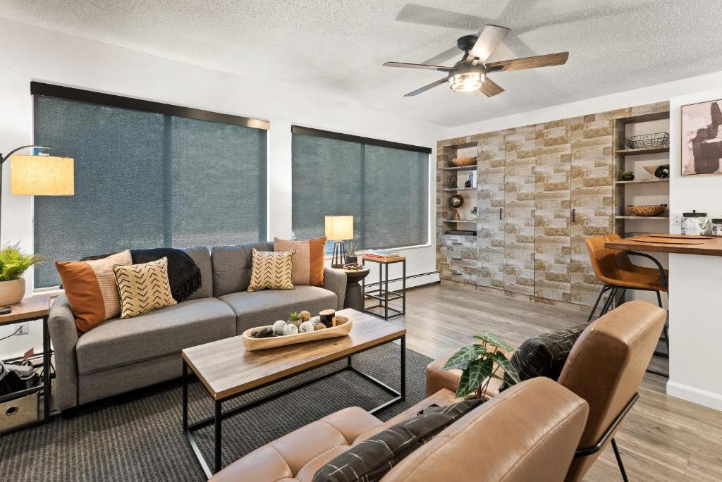 Aspen House | HOLT - Billionaire Mountain