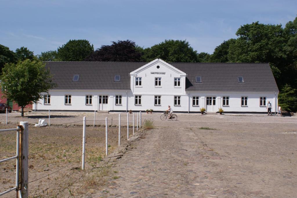 Dronninglund Bed & Breakfast | Holtegaard Bed & Breakfast