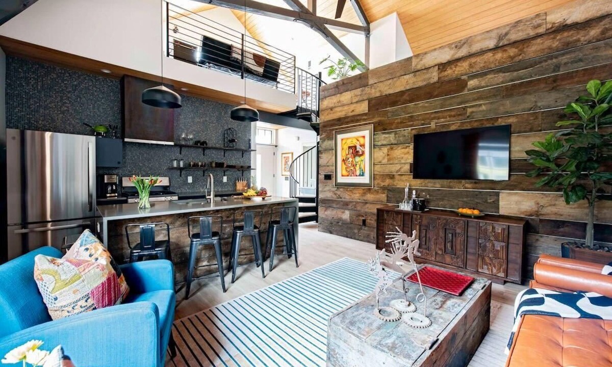Reynoldstown Apartment | Holy Grail
