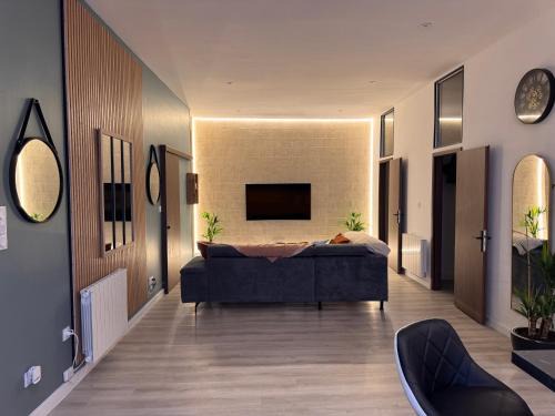 Lons-le-Saunier Apartment | HOME 102 Cosy