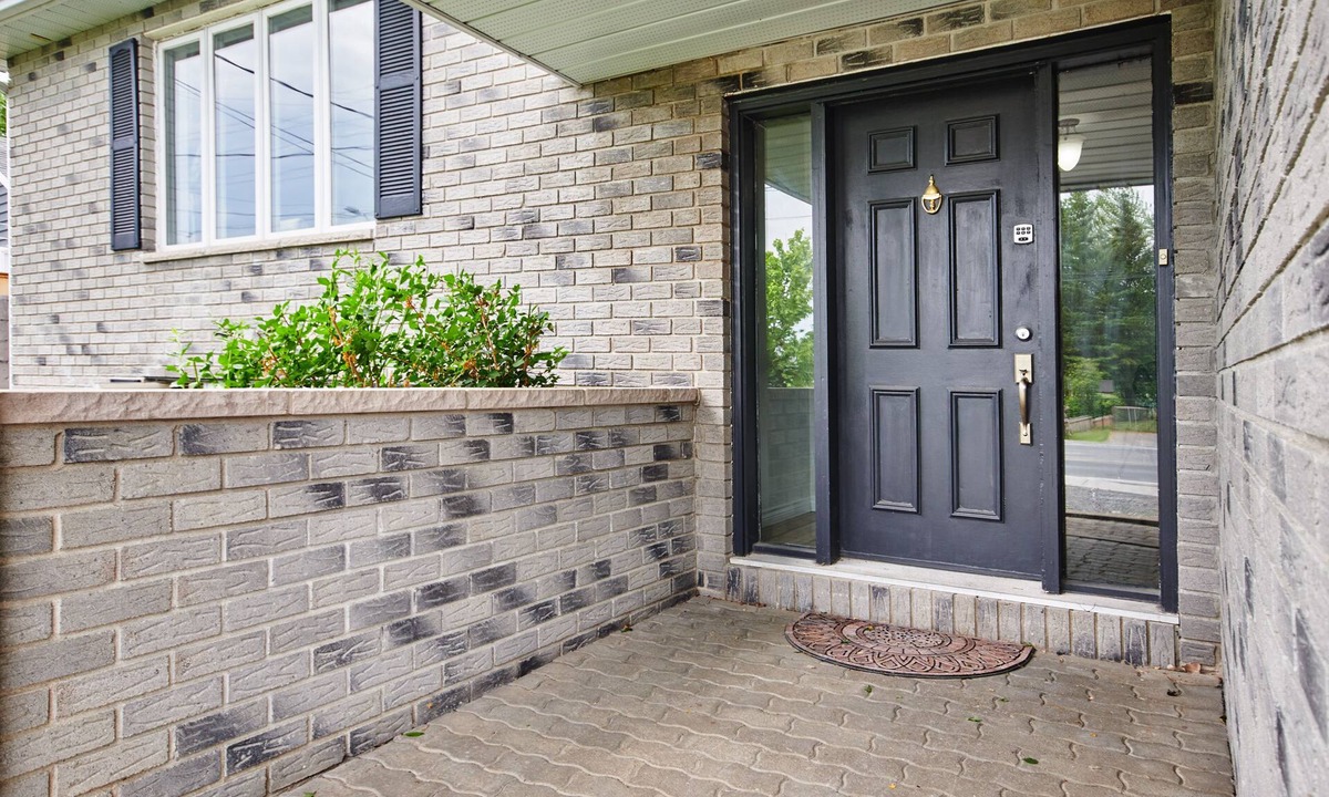 Rockland House | Home away from home (pet Friendly)