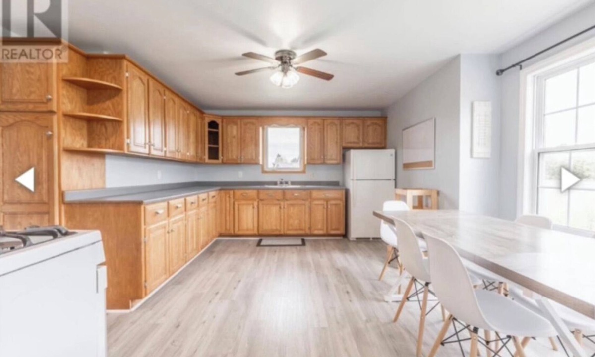 Vernon Bridge House | Home away from home ,nCome relax and make your self at home