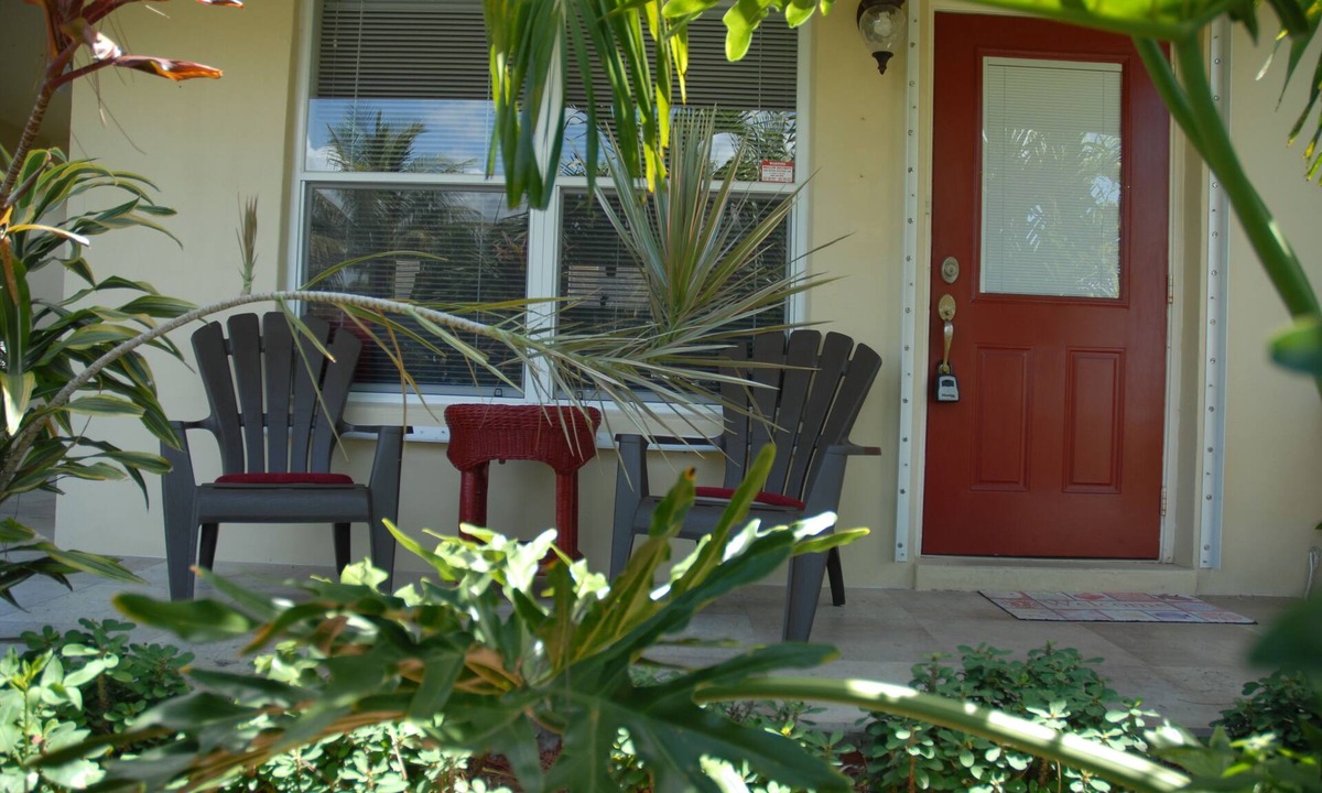 Wilton Manors House | Home Away From Home/Pets Welcome