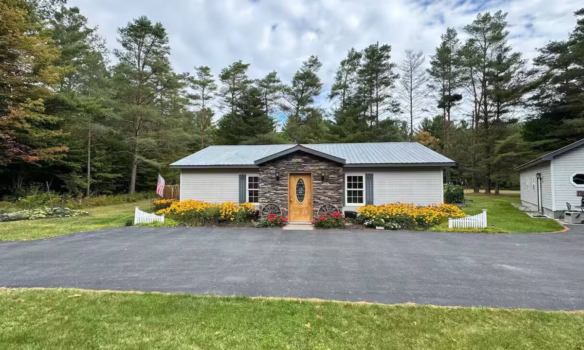 Brantingham House | Home Away From Home, ATV friendly, Brantingham NY